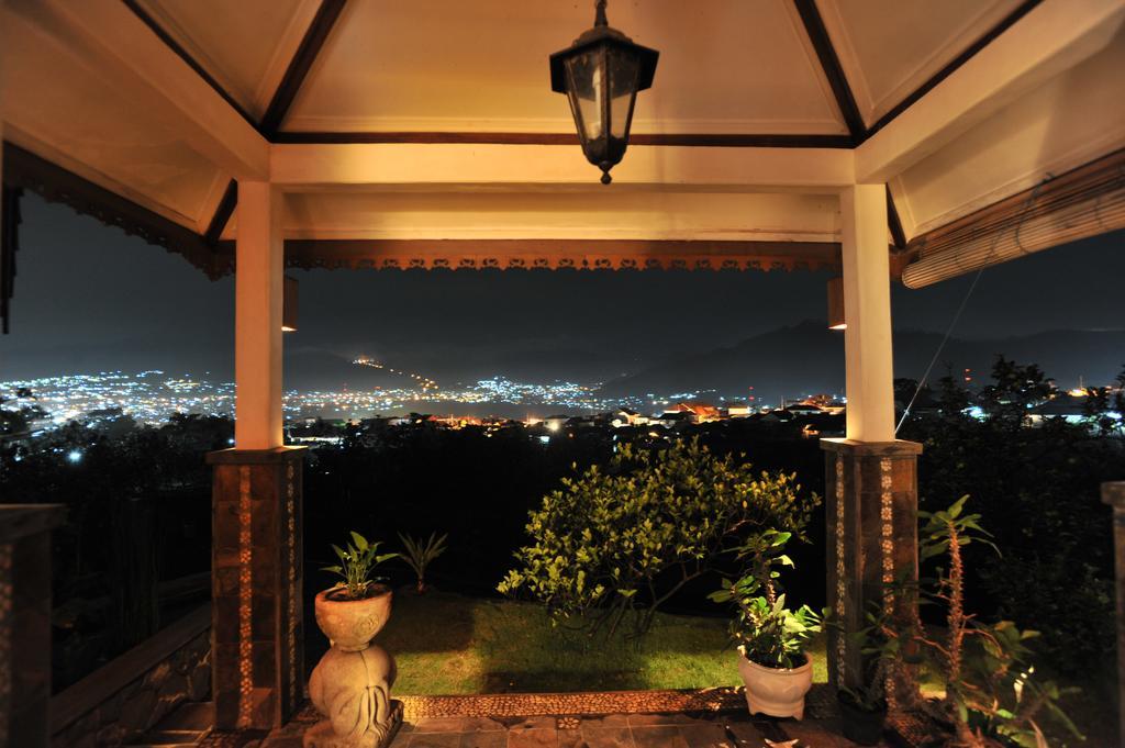 Shanty'S House Batu  Room photo