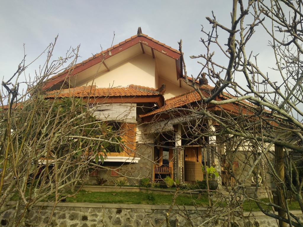 Shanty'S House Batu  Exterior photo